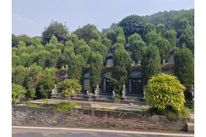 巴南区燕尾山公墓